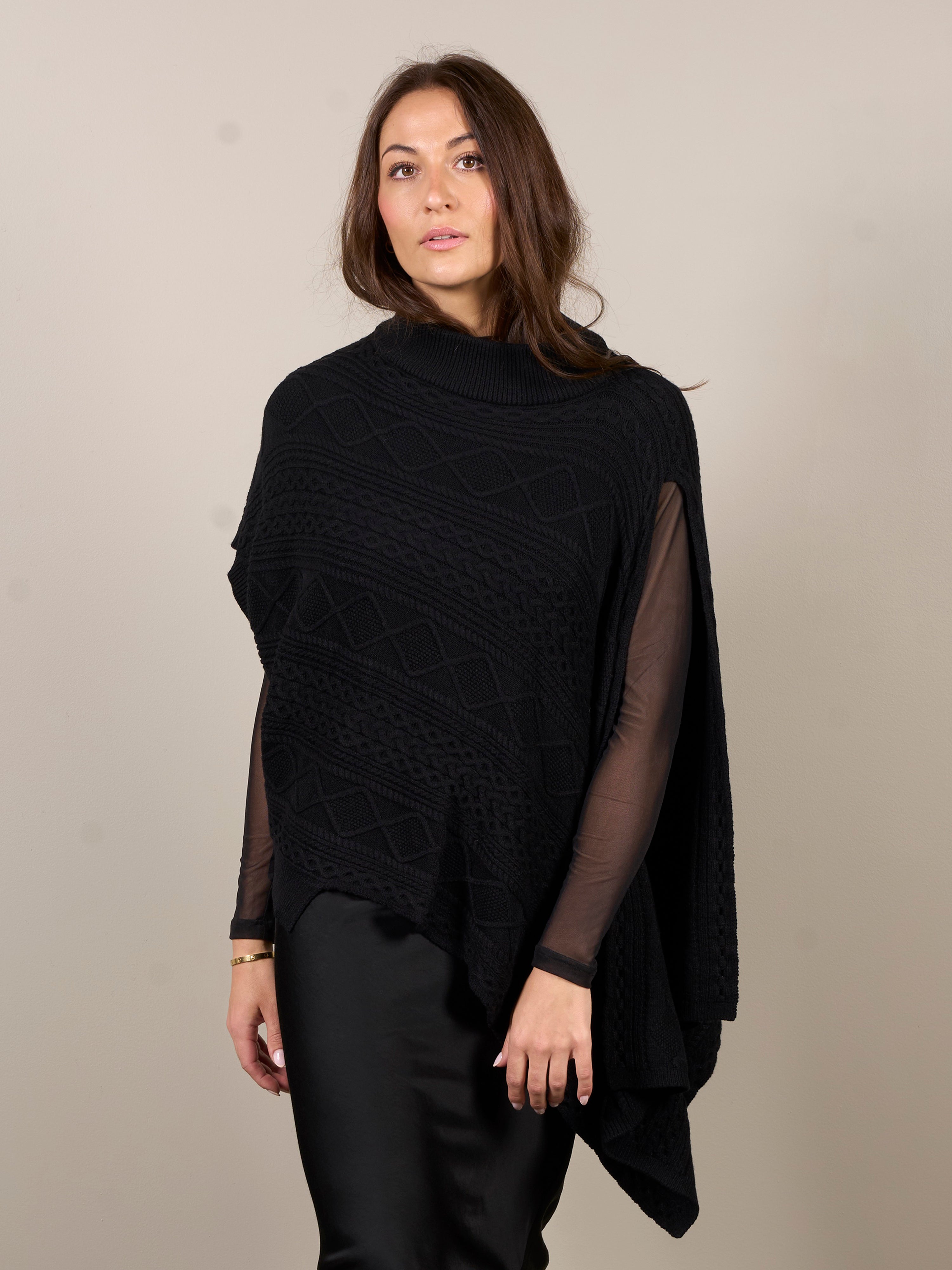 VILNA knit poncho - Black